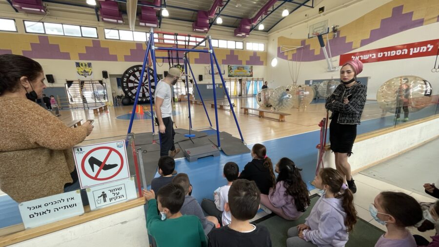 חברת באבל בום מומחית בהפקת אירועים קטנים ועד אירועי ענק, מיוחדים ומרגשים, שתמיד יזכרו. עם אטרקציות ייחודיות ומטריפות, נגיע עד אליכם וניצור עבורכם חוויה בלתי רגילה – כזו שתרצו לספר עליה שוב ושוב.